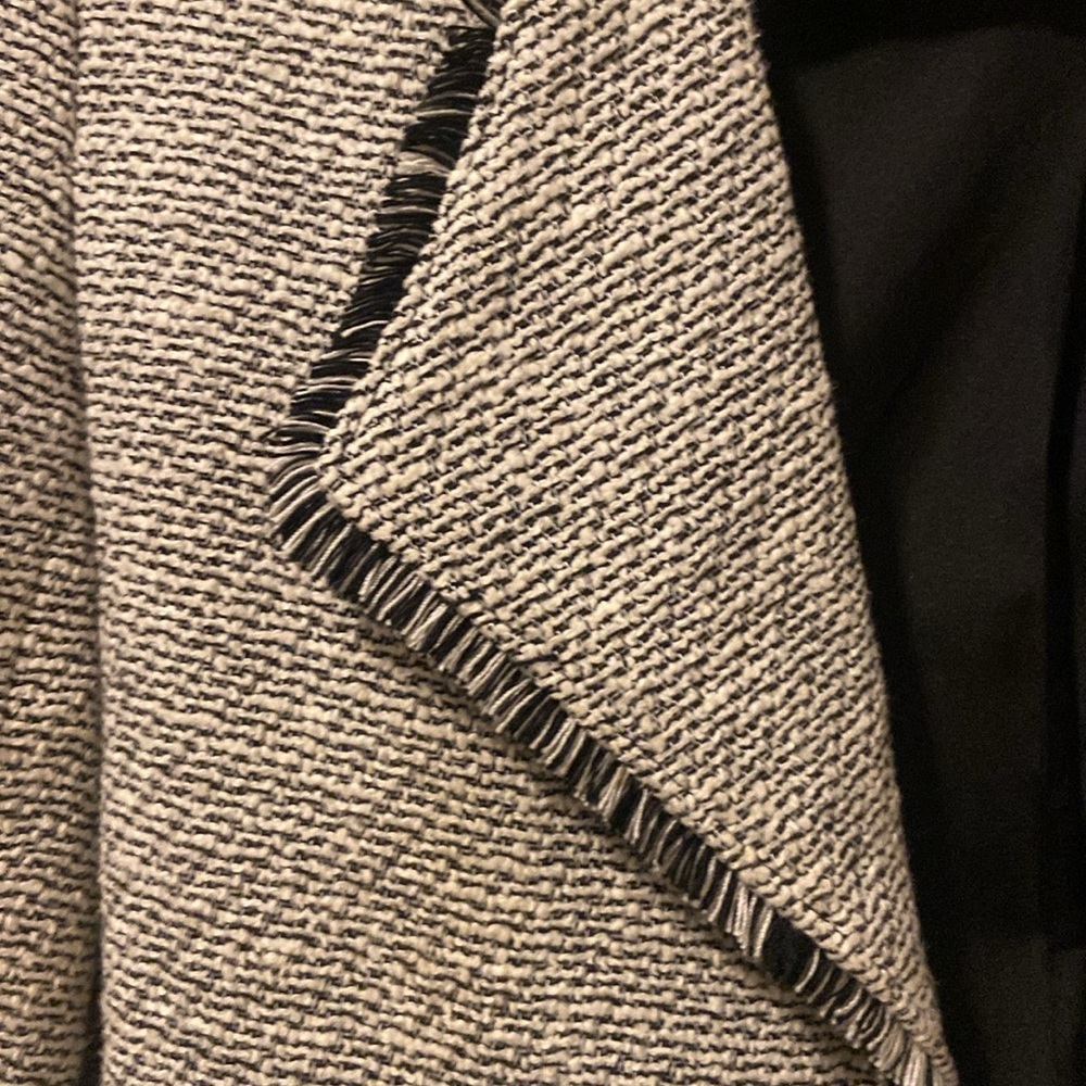 Loft Blazer with subtle fringe in black and white - Picture 2 of 5